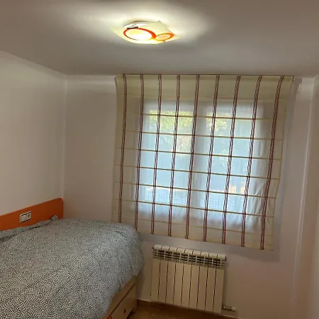 Apartament Esquinazau